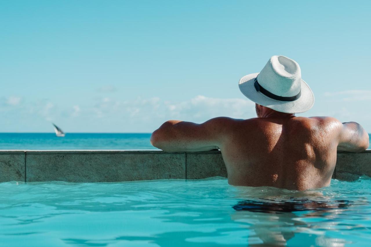 Eclectic Beach Retreat Cabo Nhamua Bagian luar foto