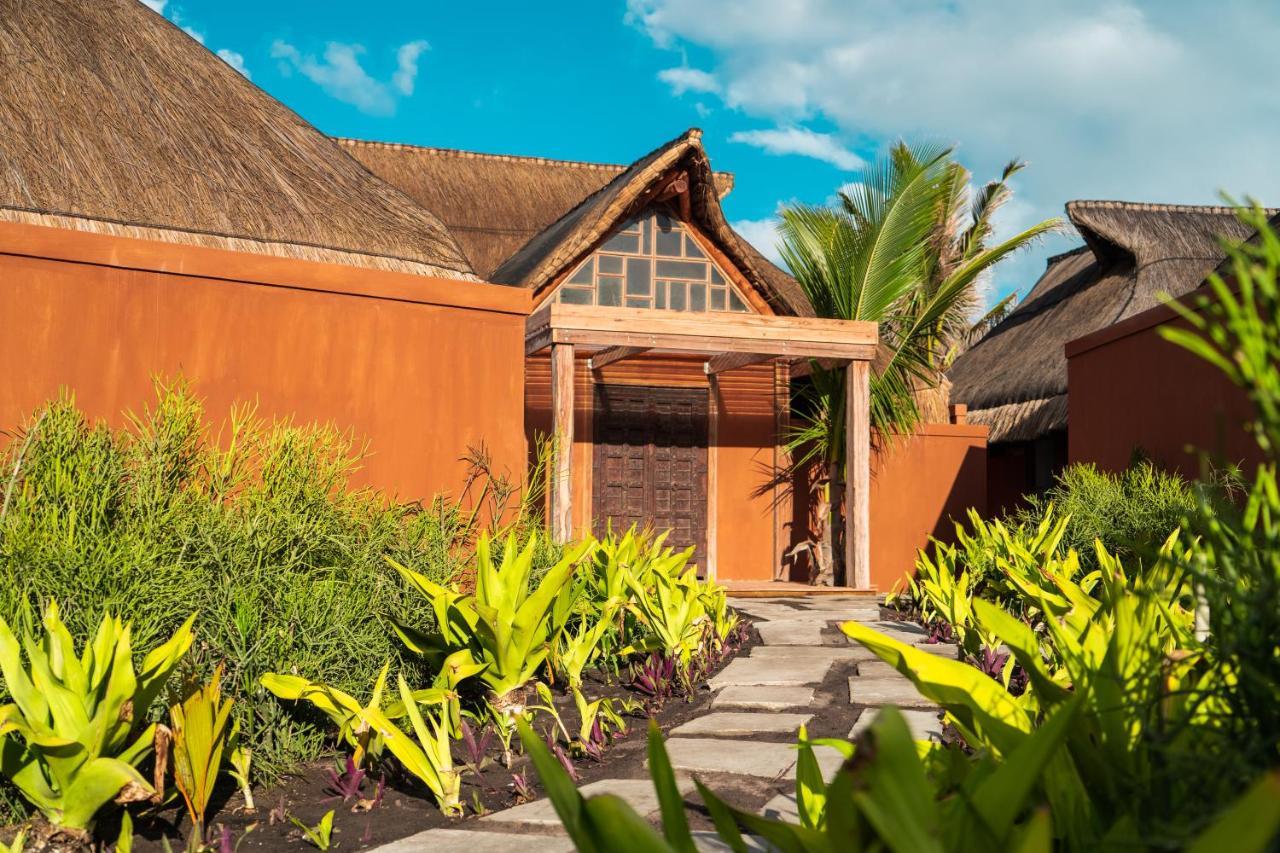 Eclectic Beach Retreat Cabo Nhamua Bagian luar foto